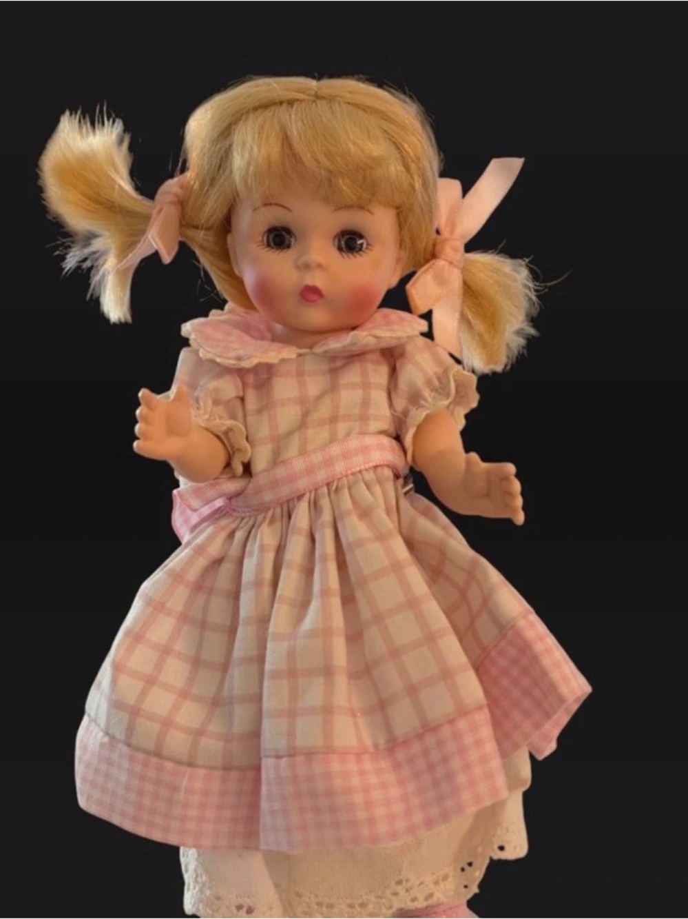 Madame Alexander Collectible doll